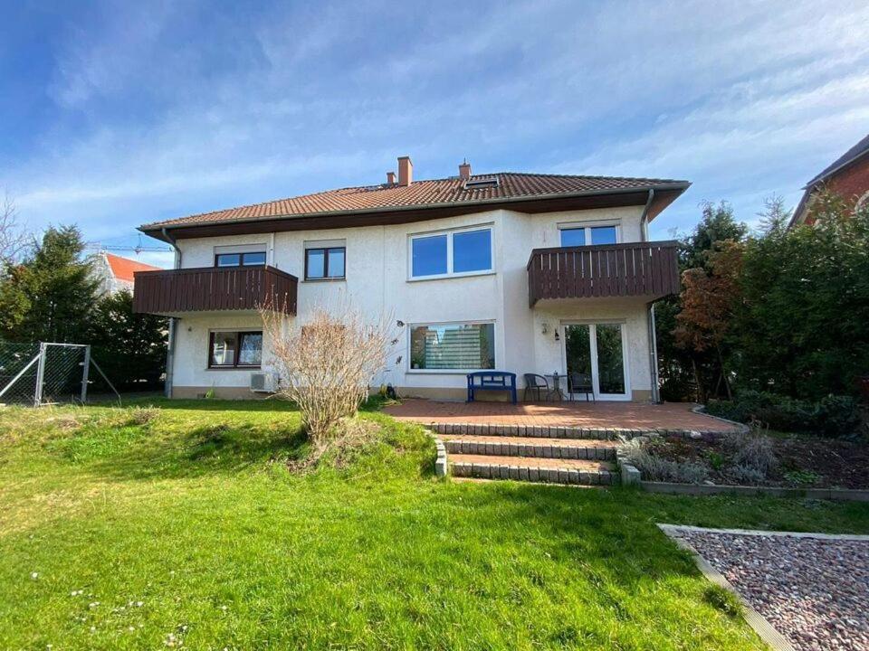 Exklusive Ferienwohnung Mit Terasse Und Garten In Einbeck, Zentrum! Neu!! Exteriér fotografie
